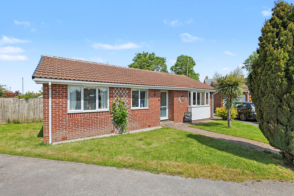 Pewit Close Holmewood